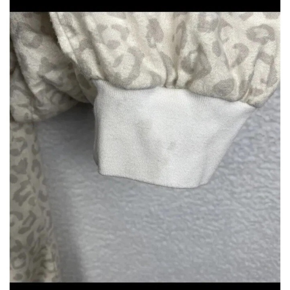 Old Navy Womens Snow Leopard Pajamas (3 Piece) Size XS/S Cotton Blend Comfy Cozy - Picture 9 of 10
